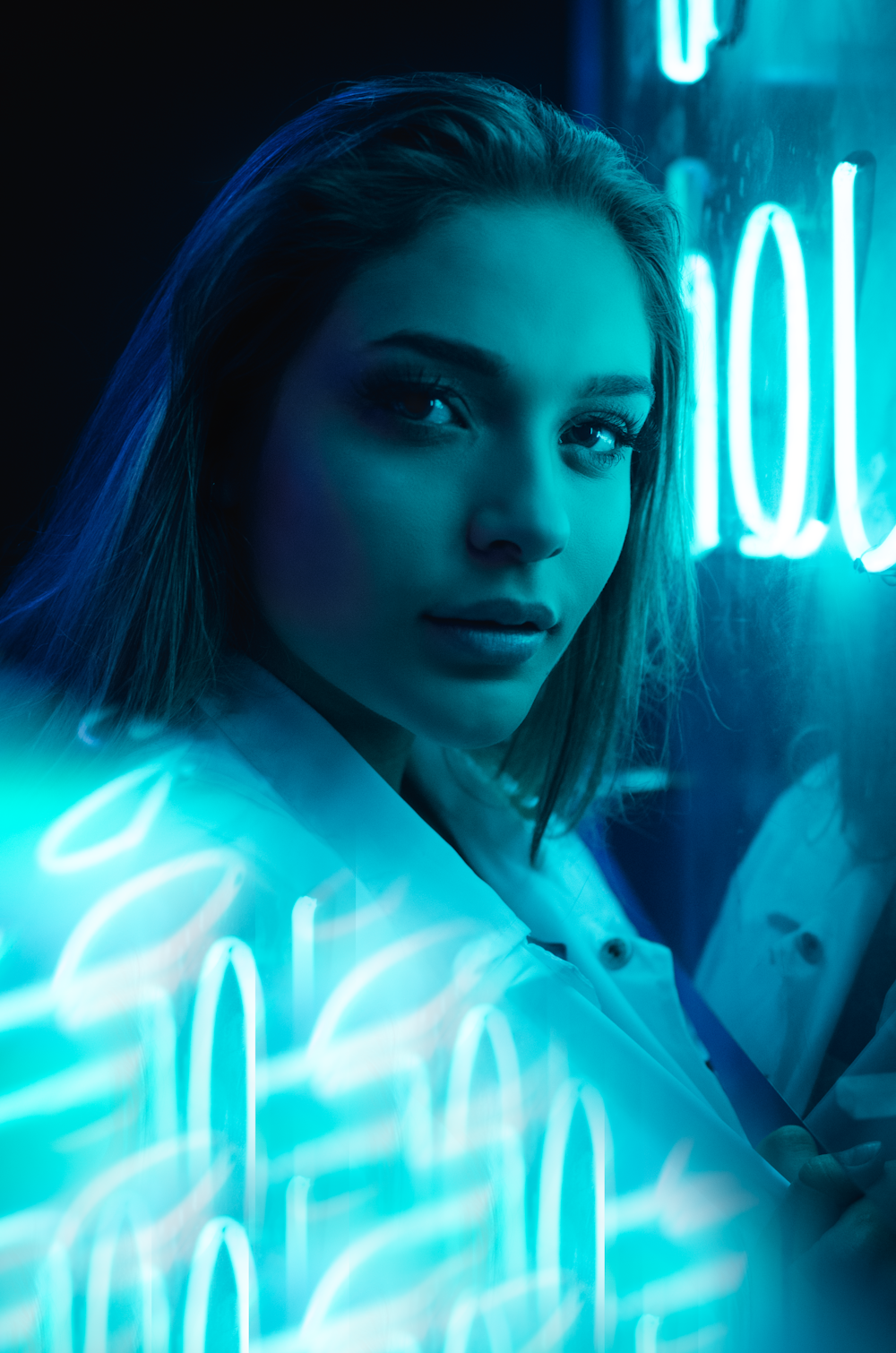 Nachtporträts / Neon in Santander — Beispiel 2